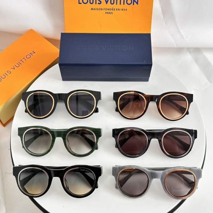 Picture of Louis Vuitton Sunglasses _SKUfw76722120fw